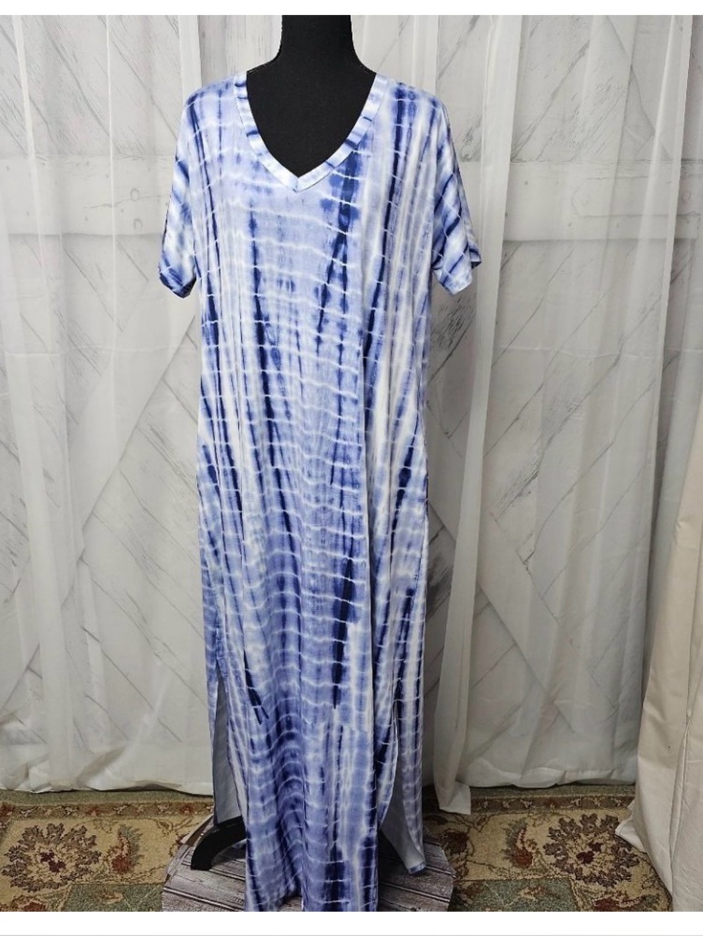 Tie-Dye V-Neck Maxi Dress - Blue White